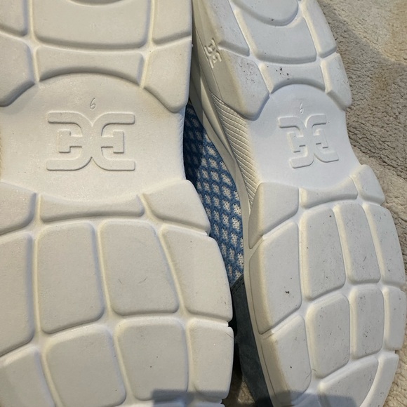 Sam Edelman Chelsie Sneaker - Picture 2 of 4